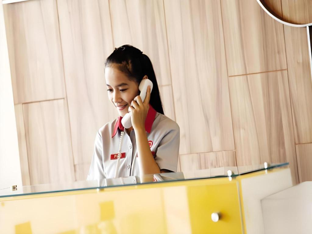 Amaris Hotel La Codefin Kemang Jakarta Buitenkant foto