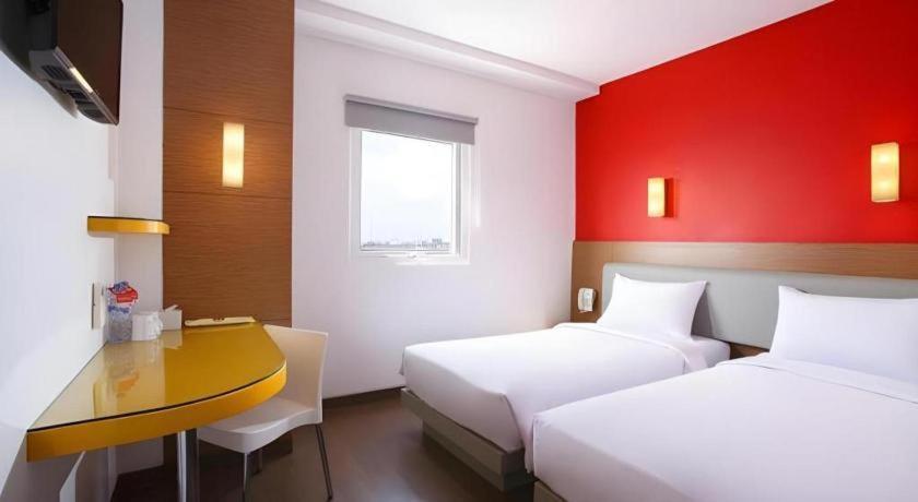 Amaris Hotel La Codefin Kemang Jakarta Buitenkant foto