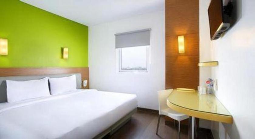 Amaris Hotel La Codefin Kemang Jakarta Buitenkant foto