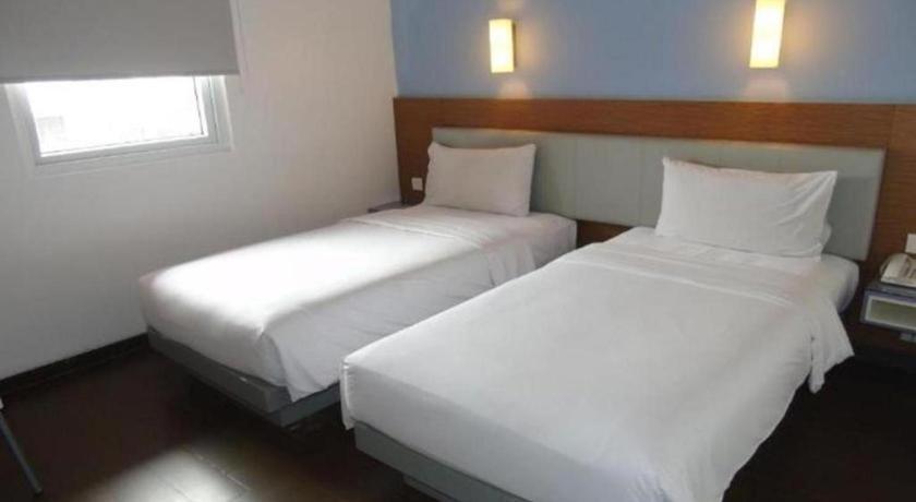 Amaris Hotel La Codefin Kemang Jakarta Buitenkant foto